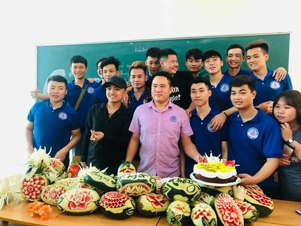 cao đẳng du lịch và thương mại 1